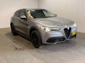 damaged passenger cars Alfa Romeo Stelvio 2.0 T AWD Super Business Edition Q4 2017/3
