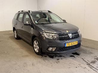 damaged passenger cars Dacia Logan 0.9 TCe Laureate 2018/9