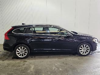 Unfallwagen Volvo V-60 2.0 D3 20V Combi/o  Diesel 1.984cc 120kW (163pk) FWD 2013/8