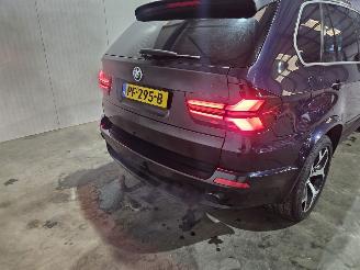 BMW X5 xDrive 35d 3.0 24V SUV  Diesel 2.993cc 210kW (286pk) 4x4 picture 10