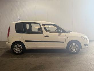Skoda Roomster 1.2 Active picture 2