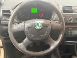 Skoda Roomster 1.2 Active picture 10