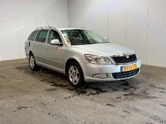 krockskadad bil auto Skoda Octavia 1.2 TSI Elegance Business Line 2010/5