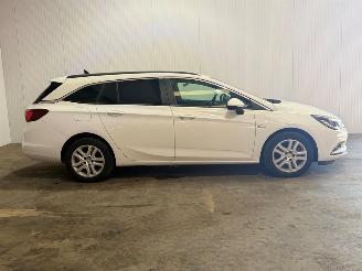 Opel Astra SPORTS TOURER 1.0 Business+ picture 2