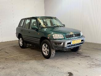 krockskadad bil auto Toyota Rav-4 2.0i Wagon 1999/3