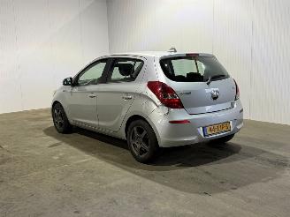 Hyundai I-20 1.2 i-Motion picture 5