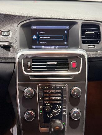 Volvo V-60 1.6 T3 Kinetic picture 12