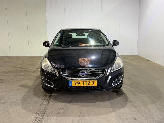 Volvo V-60 1.6 T3 Kinetic picture 4