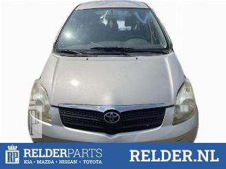 Uttjänta bilar auto Toyota Corolla-verso Corolla Verso (E12), MPV, 2001 / 2004 2.0 D-4D 16V 90 2003/4