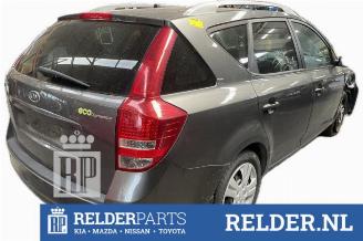 Kia Cee d Cee'd Sporty Wagon (EDF), Combi, 2007 / 2012 1.4 16V picture 6