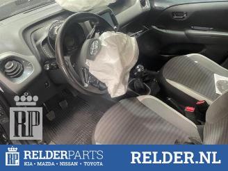 Toyota Aygo Aygo (B40), Hatchback, 2014 1.0 12V VVT-i picture 8