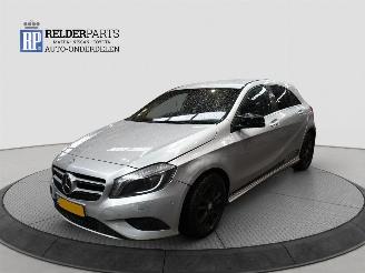 uszkodzony samochody osobowe Mercedes A-klasse 180 CDI 2013/12