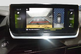 Peugeot 208 1.2 GT LINE PURE TECH picture 14