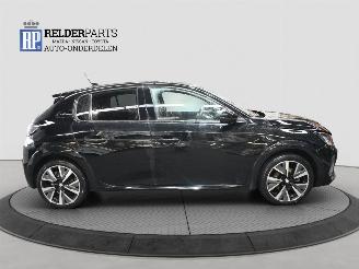 Peugeot 208 1.2 GT LINE PURE TECH picture 6