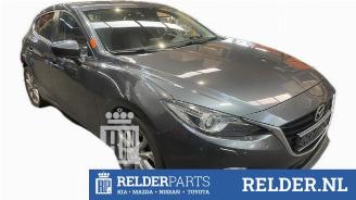 Vrakbiler auto Mazda 3 3 (BM/BN), Hatchback, 2013 / 2019 2.2 SkyActiv-D 150 16V 2015/11