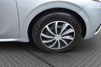 Peugeot 208 1.2 VVTI picture 18