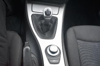 BMW 3-serie 318 TOURING picture 26