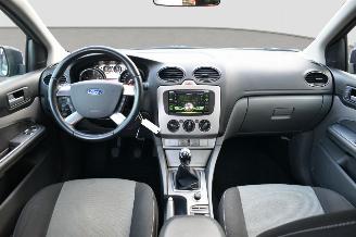 Ford Focus 1.6 16V picture 13