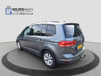 Volkswagen Touran 1.5 TSI picture 3