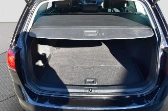 Volkswagen Golf 1.0 TSI picture 16