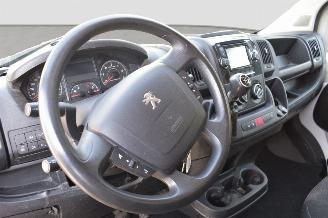 Peugeot Boxer 2.0  HDI picture 10