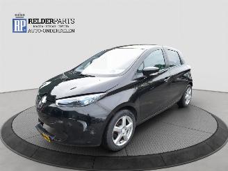 skadebil auto Renault Zoé 46 KWH  MET KOOPACCU. 2013/10