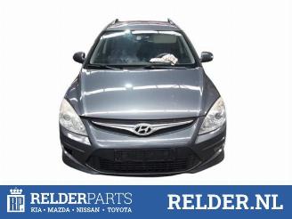 Coche siniestrado Hyundai I-30 i30 Crosswagon (WWH), Combi, 2007 / 2012 1.4 CVVT 16V 2010/5