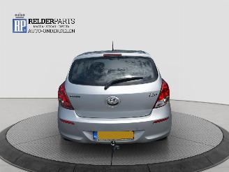 Hyundai I-20 1.4 16V  AUTOMAAT picture 4