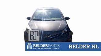 Vrakbiler auto Toyota Yaris Yaris III (P13), Hatchback, 2010 / 2020 1.0 12V VVT-i 2014/9
