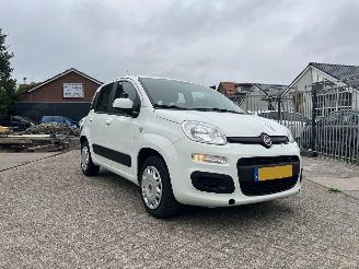 Schadeauto Fiat Panda 0.9 TwinAir Edizione Cool 25.688 KM !! 2015/1