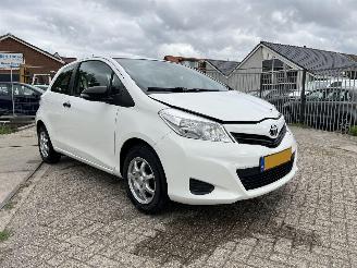  Toyota Yaris 1.0 VVT-i Comfort. 122.336 2012/8