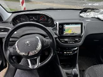 Peugeot 208 1.2 Allure 26.169 KM !! picture 17