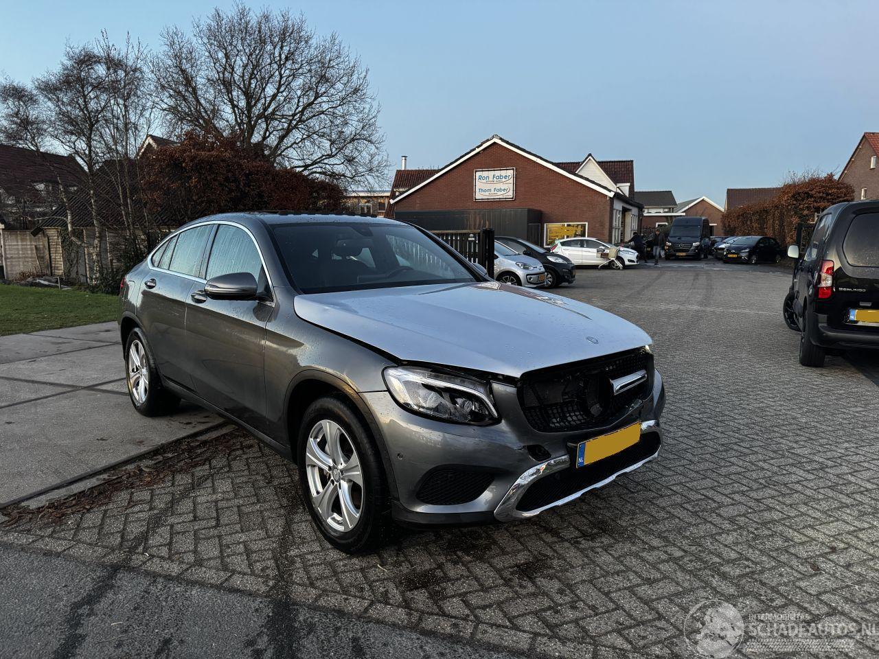 Mercedes GLC 250 4MATIC PANO!! 54.502 KM !!