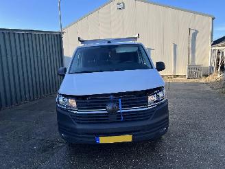 Volkswagen Transporter 2.0 TDI L2H3 28 picture 3