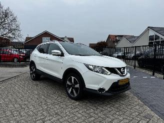 Schadeauto Nissan Qashqai 1.2 N-Vision | 76.377 KM | PANORAMA DAK | 2017/5