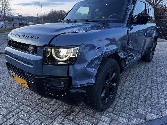 Land Rover Defender 2.0 P400e 110 X-Dynamic picture 15