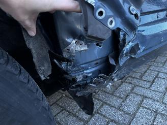 Land Rover Defender 2.0 P400e 110 X-Dynamic picture 18