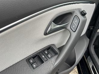 Volkswagen Polo 1.2 TSI First Edition - zeer netjes onderhouden | boekjes aanwezig picture 20