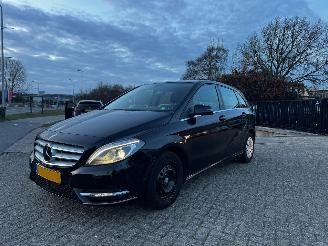 Mercedes B-klasse 180 Ambition | 55.872 KM !! 1e eigenaar! picture 8