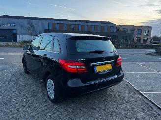 Mercedes B-klasse 180 Ambition | 55.872 KM !! 1e eigenaar! picture 10