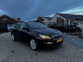 Peugeot 308 1.2 VTi Active picture 12