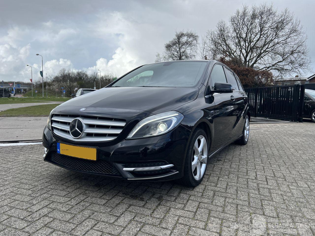 Mercedes B-klasse 180 Ambition