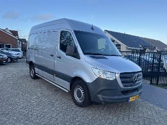skadebil bedrijf Mercedes Sprinter 315 1.9 CDI L2H2 MBUX NAVI 2020/12