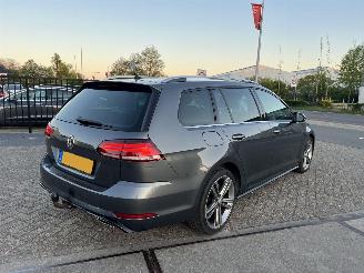 Volkswagen Golf 1.6 TDI Highline Business R picture 8