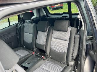 Mazda 5 1.8 S 7p brandschade motor picture 19