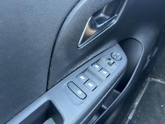 Opel Corsa 1.2 Turbo GS | 23.415 km | picture 21