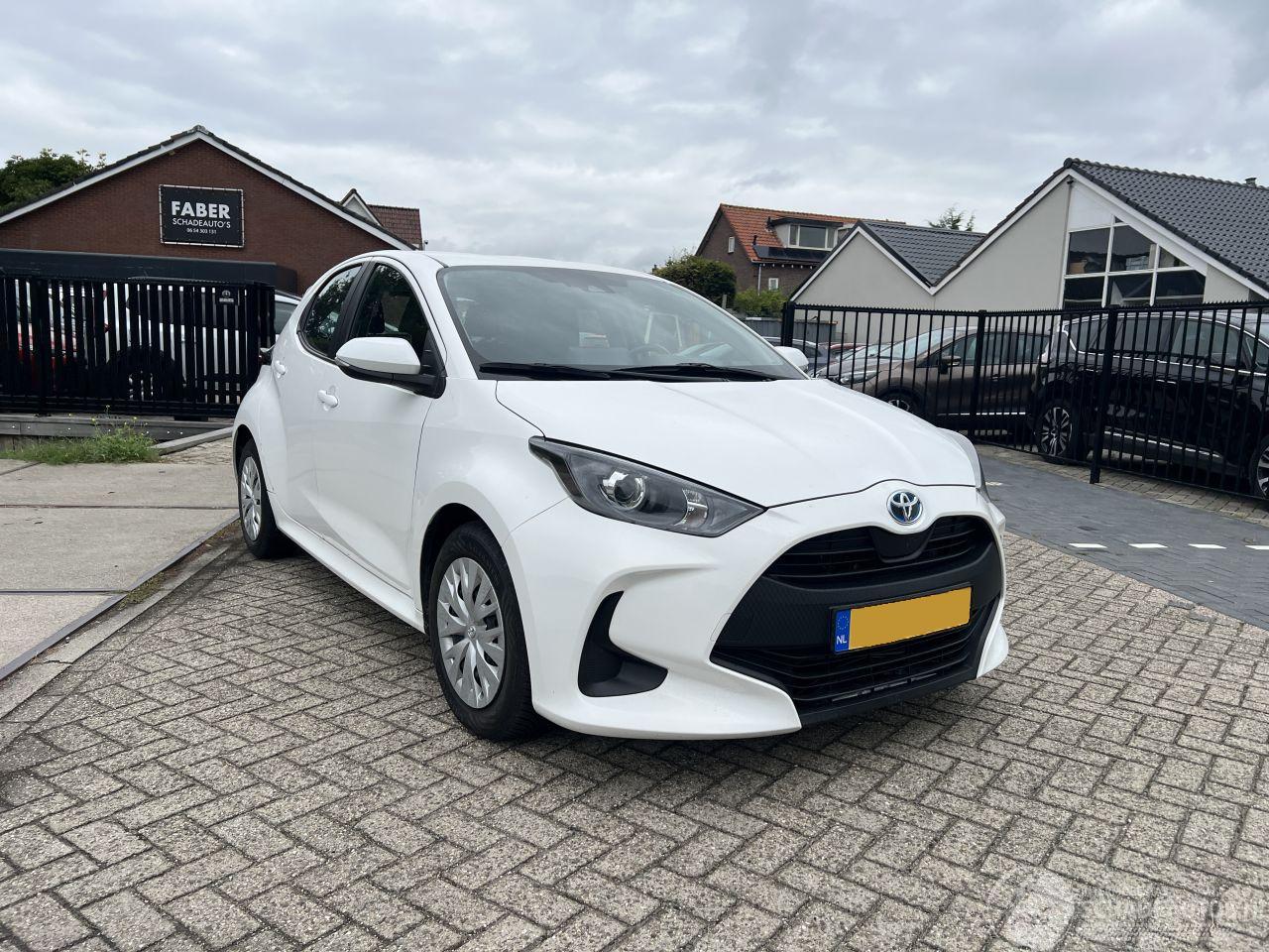 Toyota Yaris 26.009 km!!