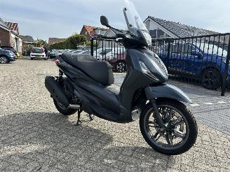  Piaggio Beverly 300 300 Beverly S HPE | 26.528 km!! 2021/7