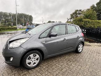 Vaurioauto  passenger cars Kia Venga 1.6 CVVT X-tra | 56.568 km!! 2010/5