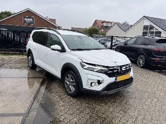 skadebil auto Dacia Jogger 1.0 TCe 100 ECO-G Expression 7p. | 64.840 km!! 2023/2
